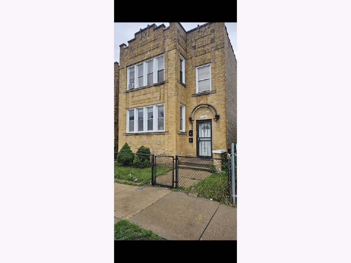 Rented Chicago Illinois, 7146 Racine