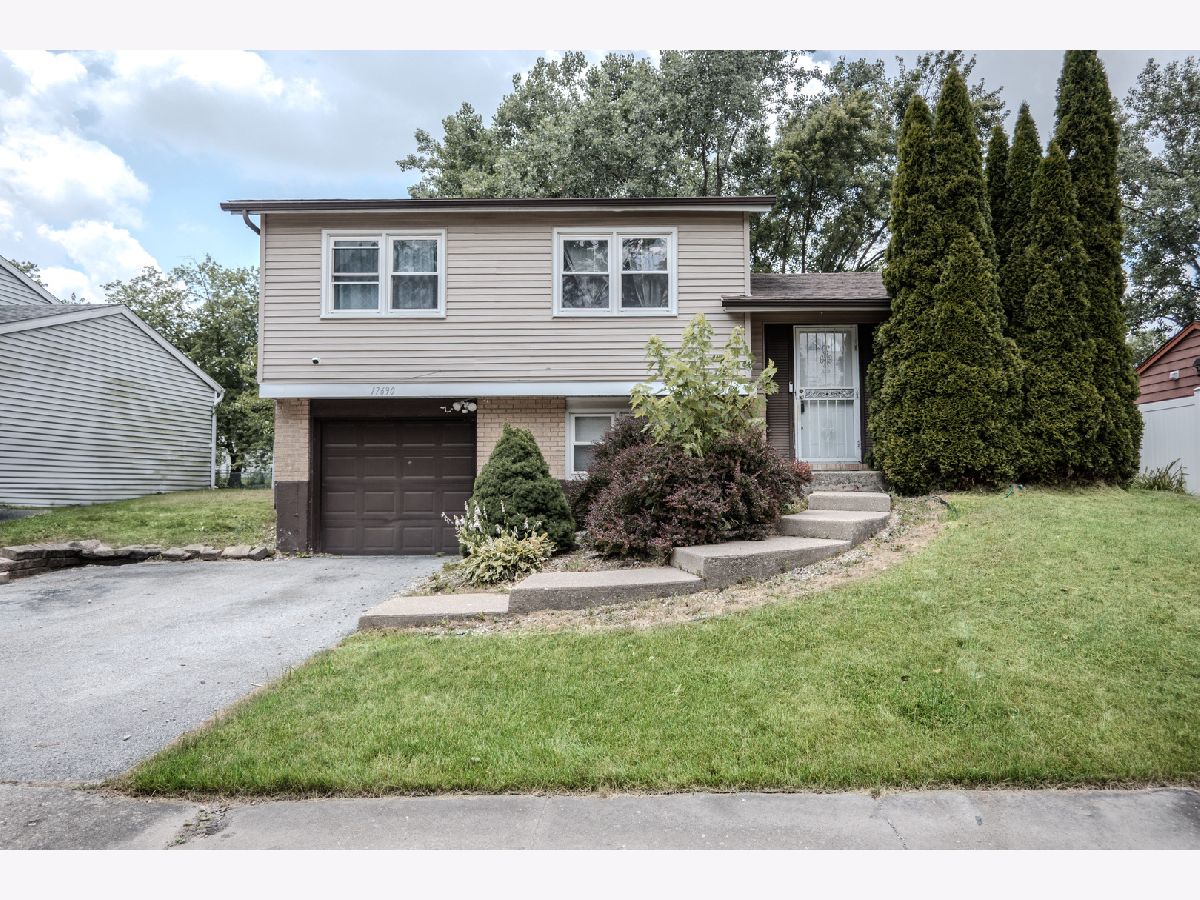  Sold Country Club Hills Illinois, 17690 Hillcrest