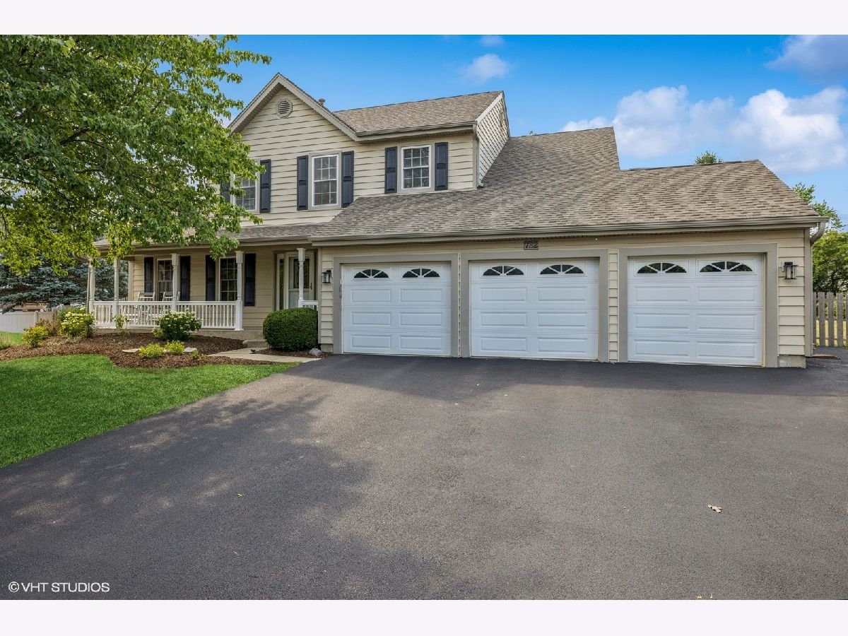  Sold West Dundee Illinois, 732 Green Castle