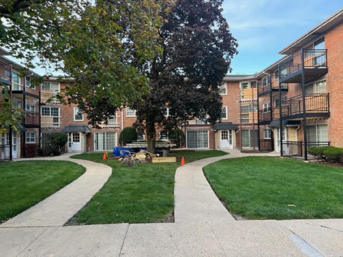  Rented Chicago Illinois, 6851 Northwest