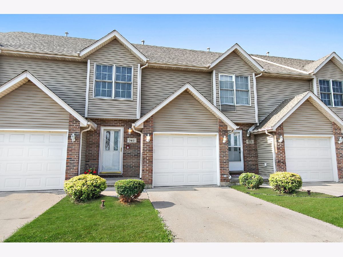 Condos & Townhomes Sold Fox Briar Sycamore Illinois, 568 Peace