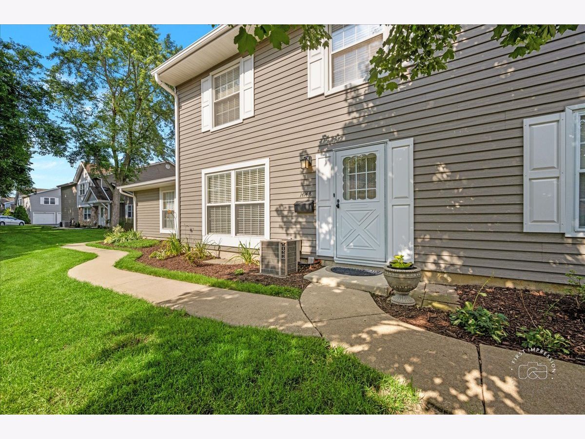 Townhomes & Condos Sold Trees Of Wheaton Wheaton Illinois, 1414 Woodcutter