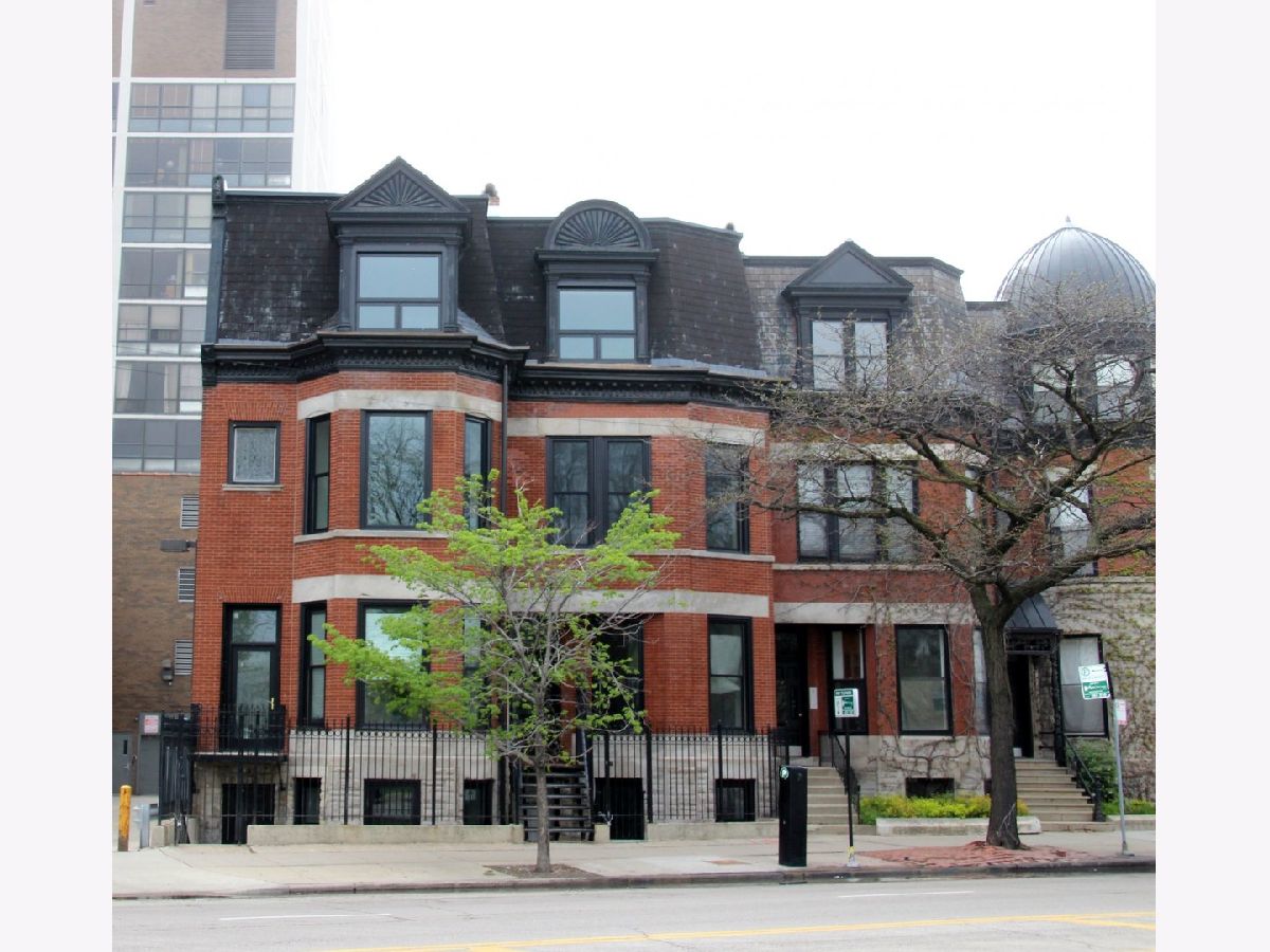  Rented Chicago Illinois, 1760 Clark