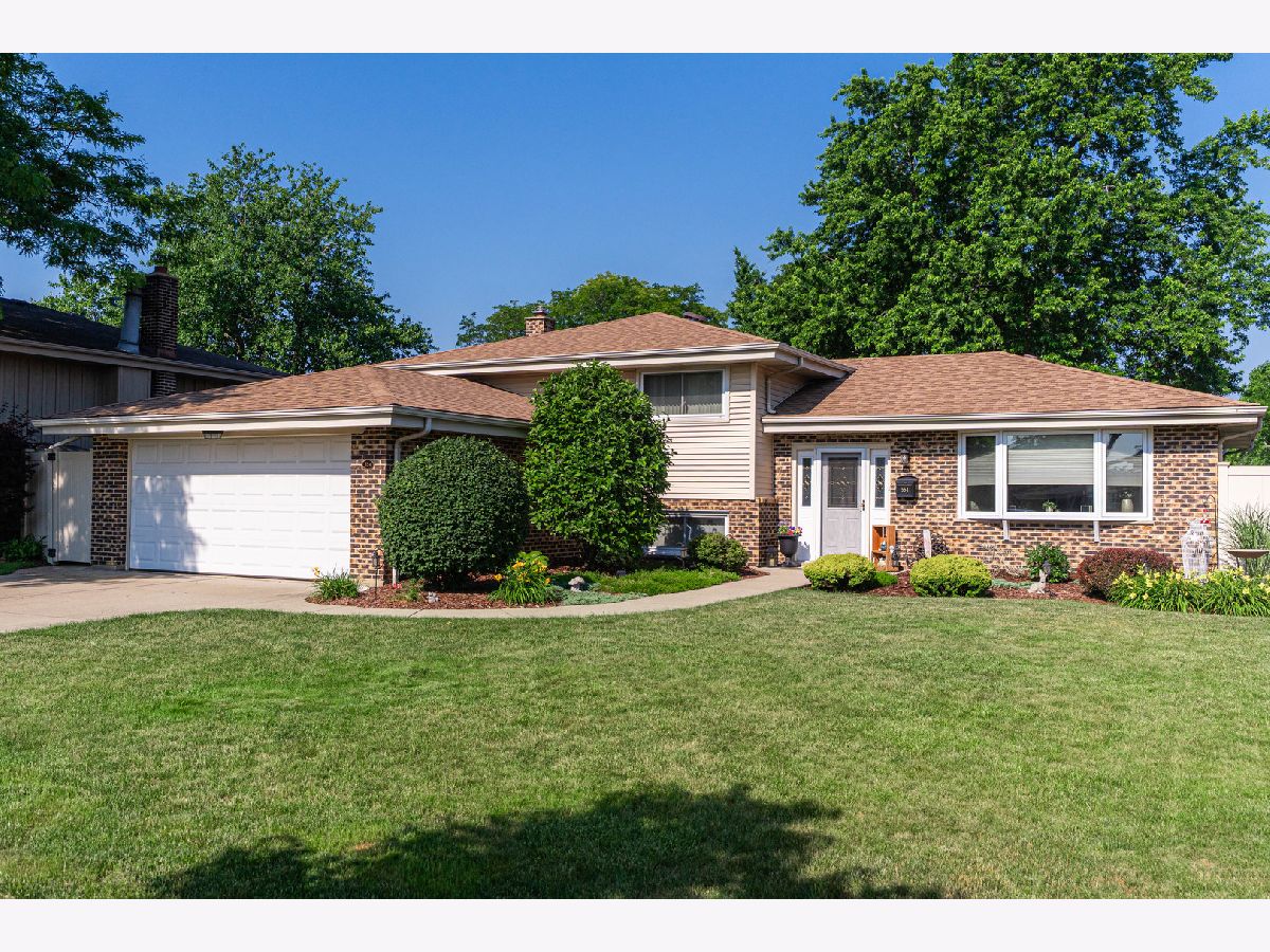  Sold Addison Illinois, 554 Green Ridge