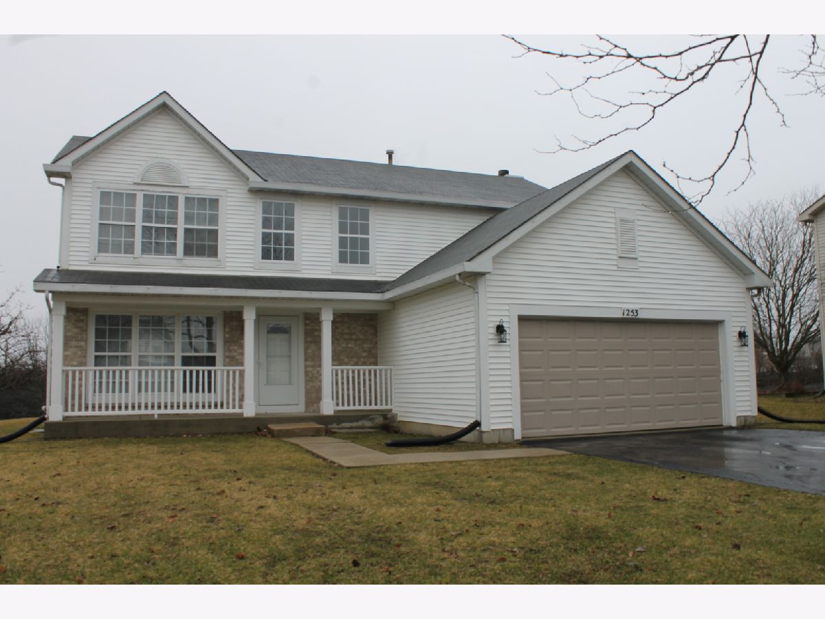  For Rent Round Lake Beach Illinois, 1253 Essex