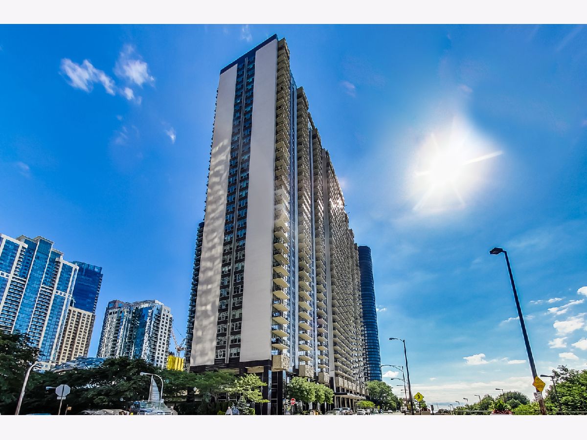 Sold Chicago Illinois, 400 Randolph