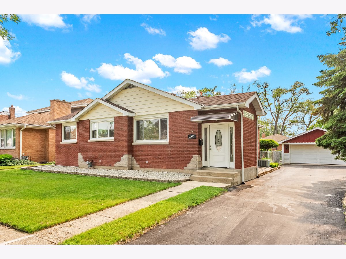  Rented Westchester Illinois, 1500 Mandel