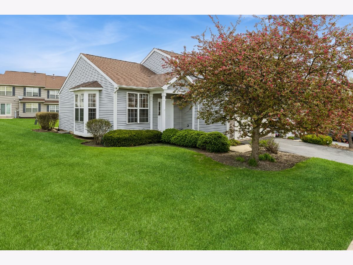  Sold Woodstock Illinois, 725 Duvall