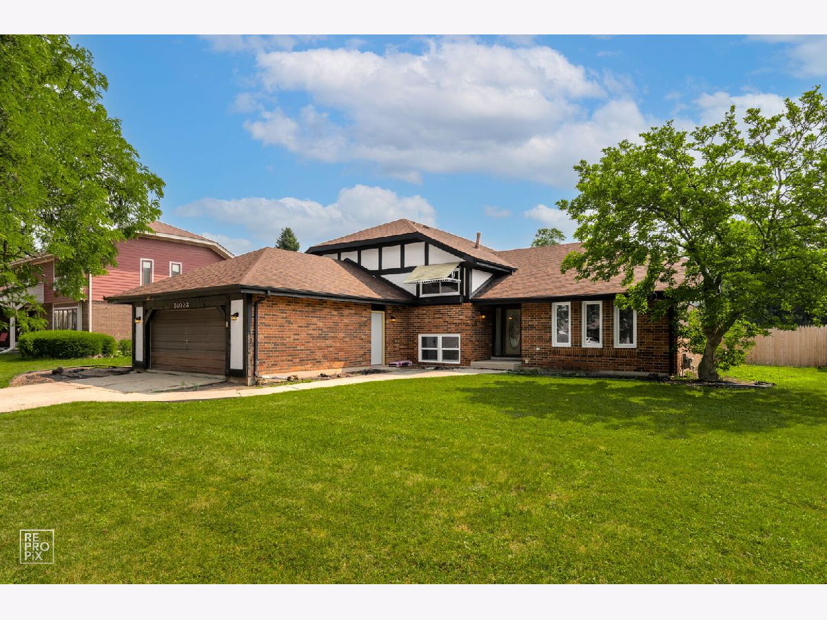 Homes & Townhomes For Sale Wedgewood Orland Park Illinois, 14023 Chelsea Drive