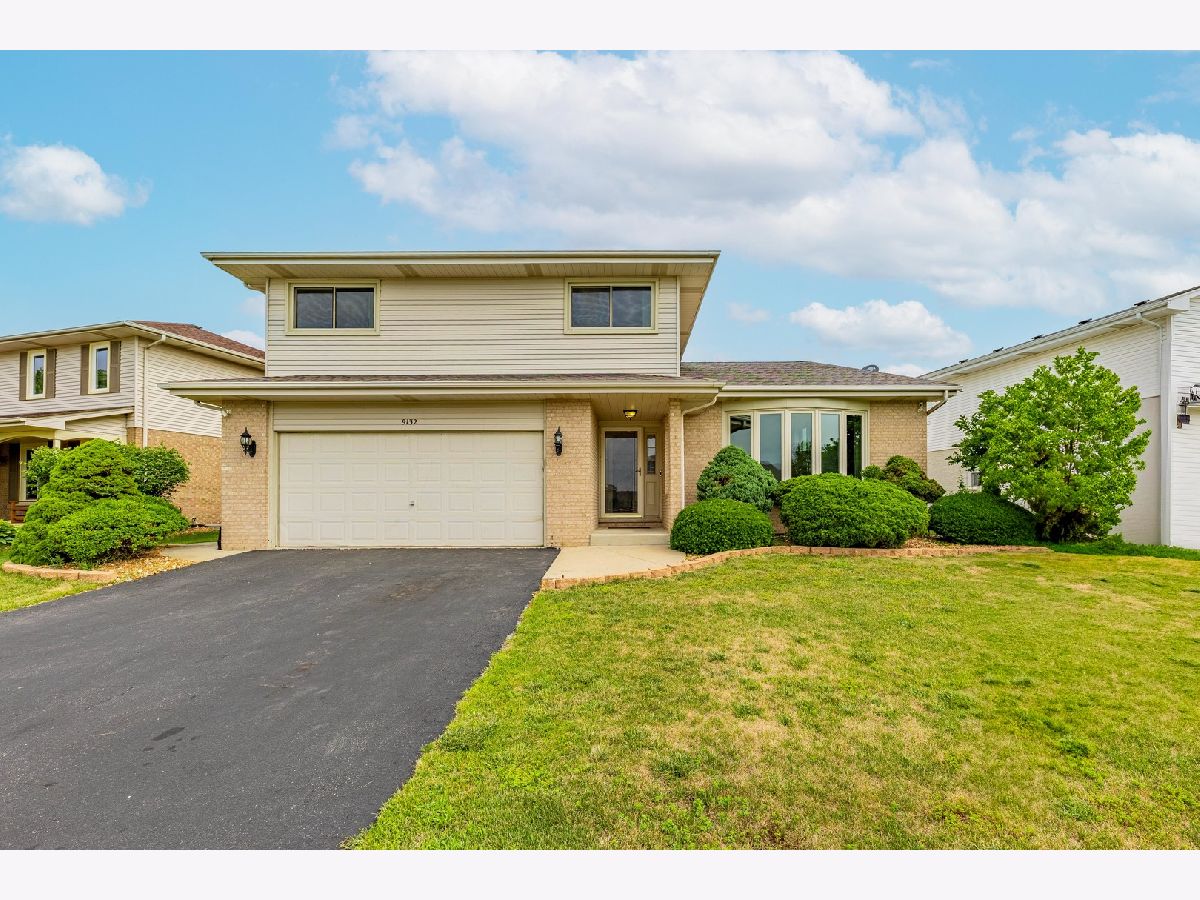  For Sale Orland Hills Illinois, 9132 Boardwalk Terrace