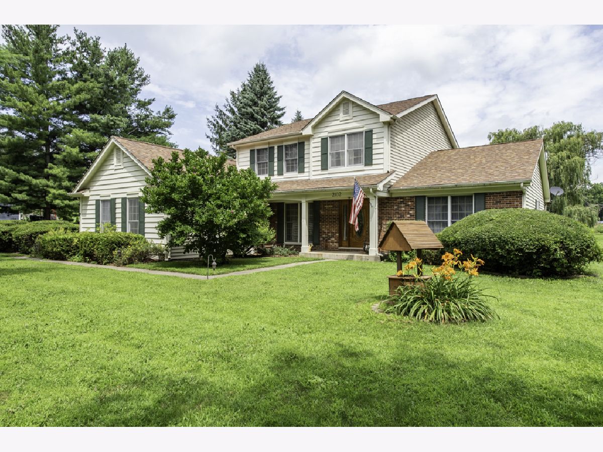 Homes For Sale Spring Dale Trails Spring Grove Illinois, 2102 Hunters Lane