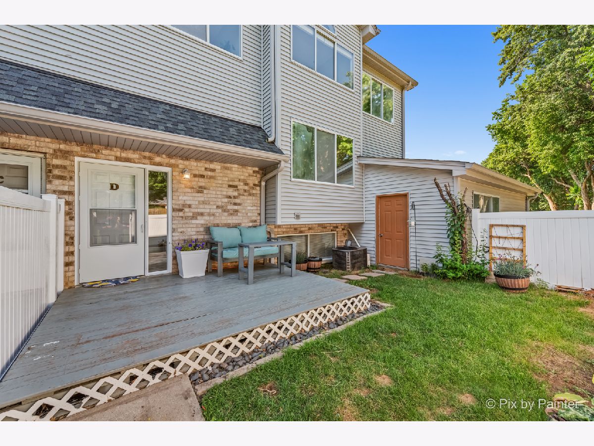 Townhomes & Condos Sold Fox Chase Aurora Illinois, 392 Park Ridge