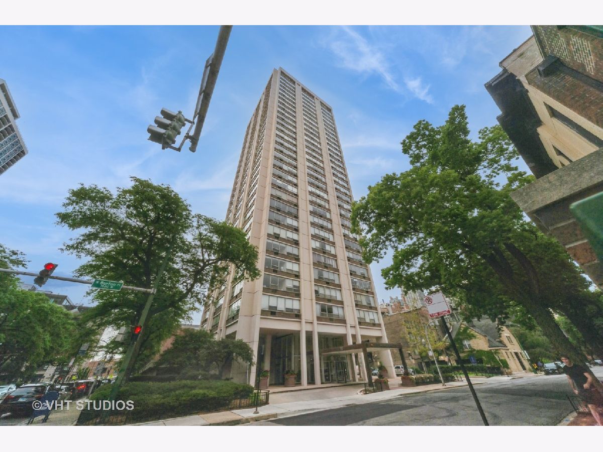  Sold Chicago Illinois, 70 Burton
