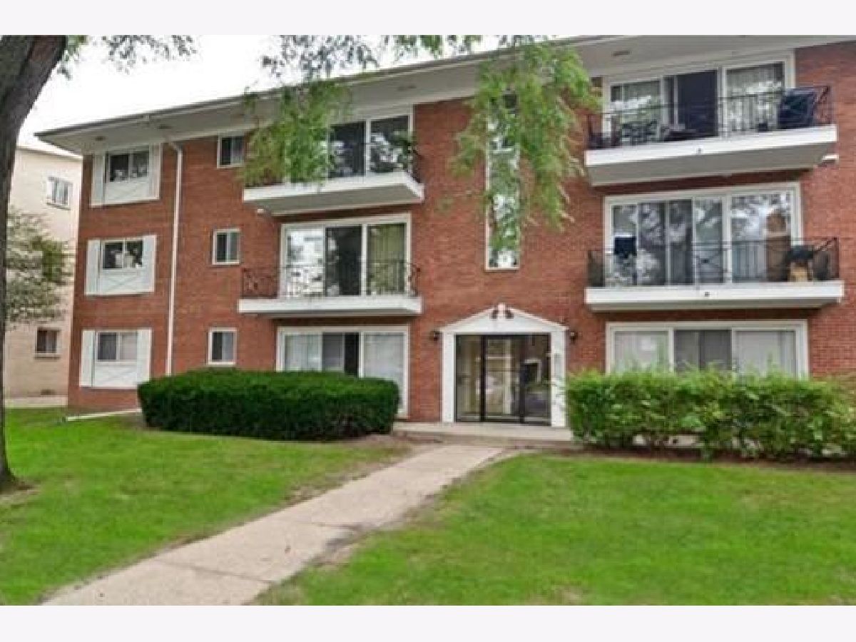 Rented Skokie Illinois, 10117 Old Orchard