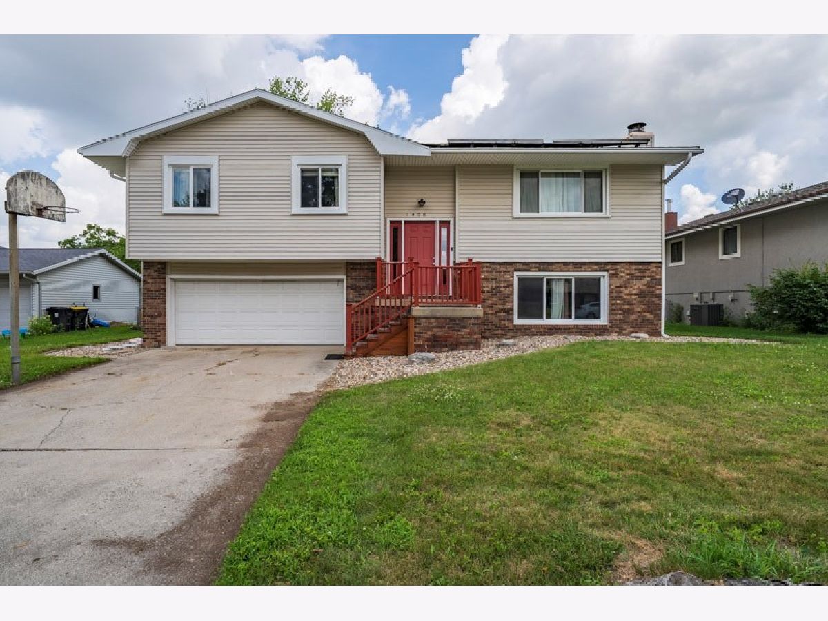 Homes & Condos & Townhomes Sold Pleasant Hills N. Normal Illinois, 1408 Hanson