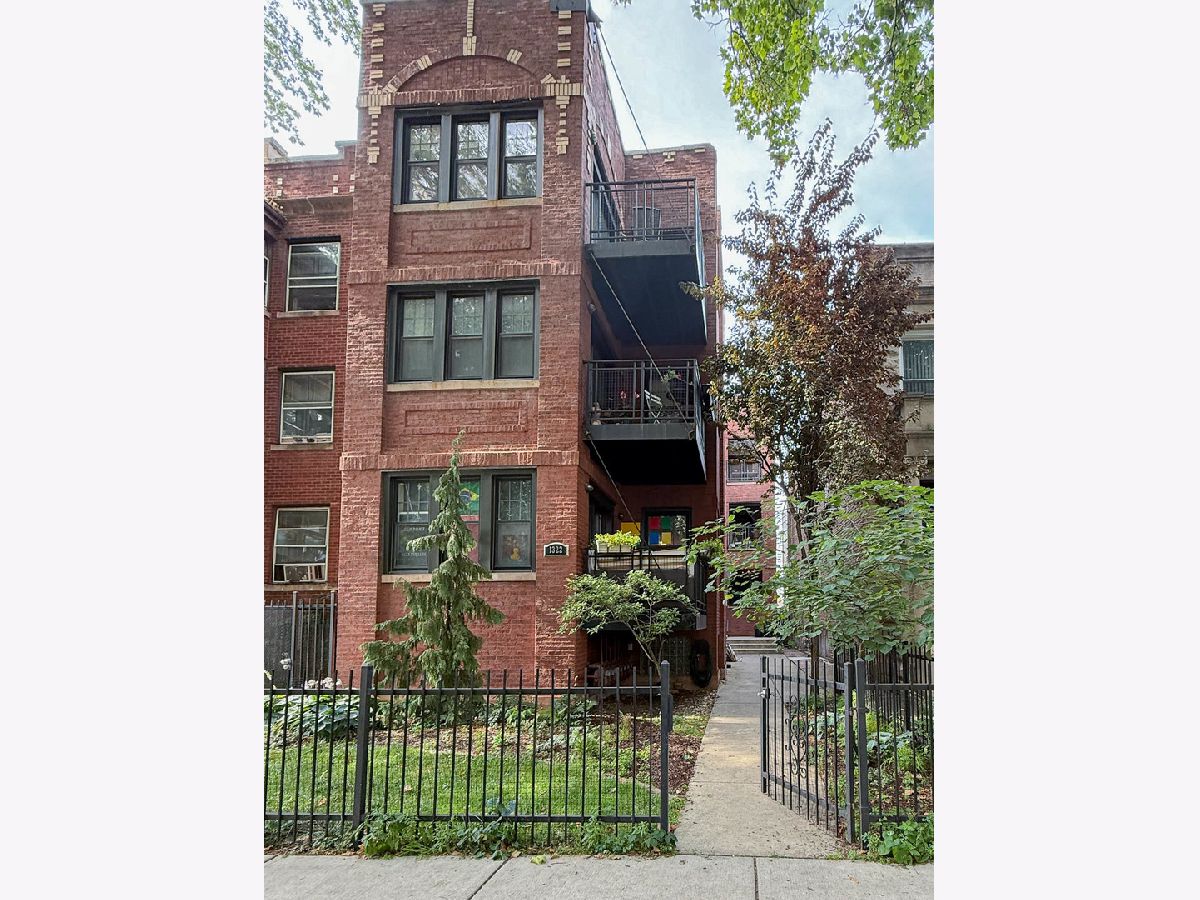  Sold Chicago Illinois, 1322 Winona