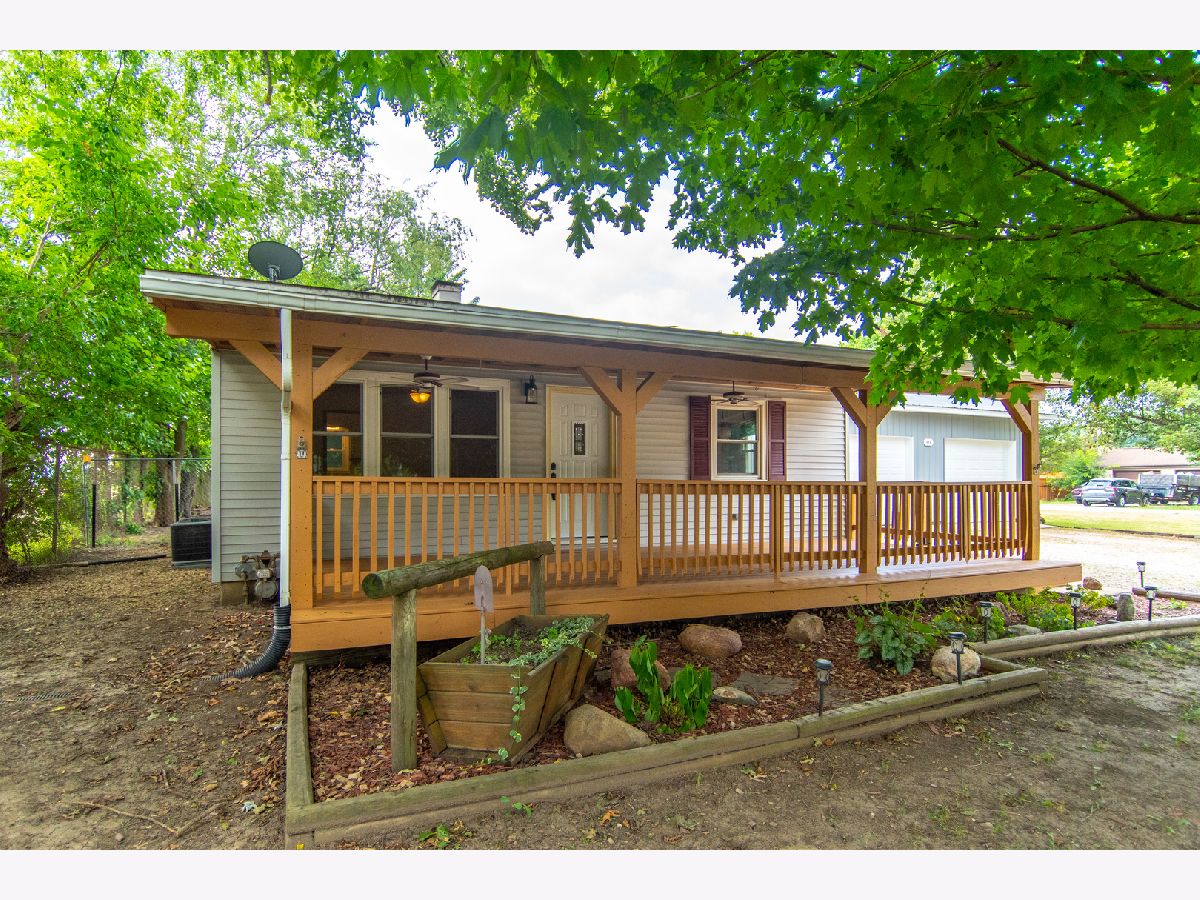  Sold Seneca Illinois, 378 Union