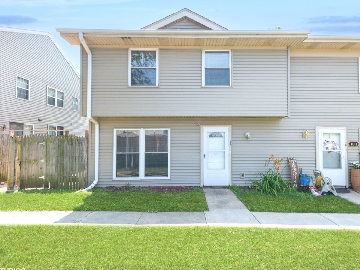 Townhomes & Condos Sold Pine Meadows Bolingbrook Illinois, 11 Fernwood