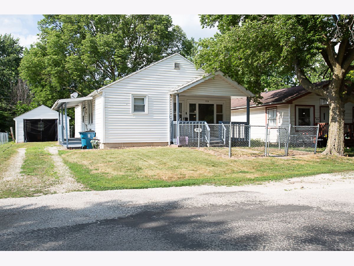  Sold Pontiac Illinois, 709 Timber