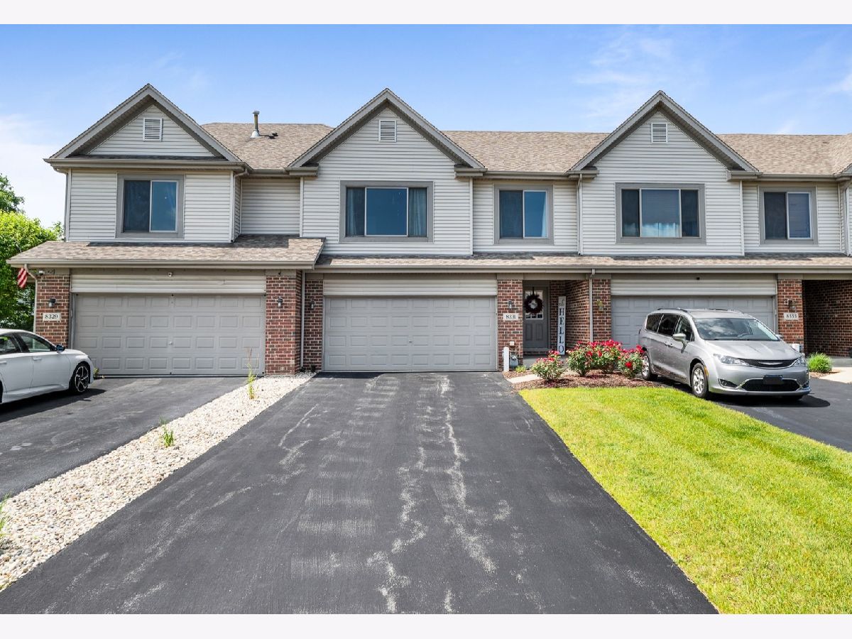 Townhomes & Condos Sold Hawthorne Lakes Frankfort Illinois, 8331 Chestnut