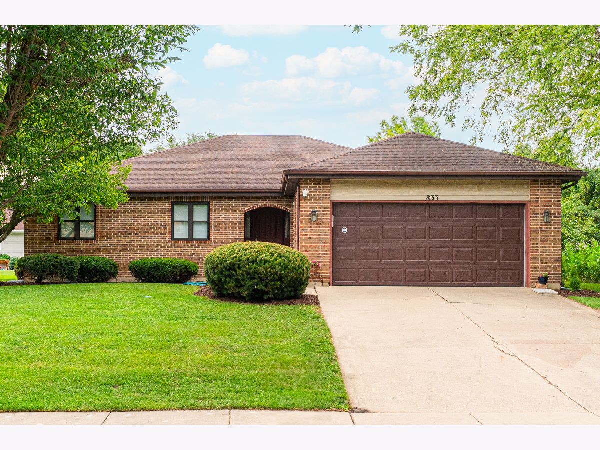  Sold Bartlett Illinois, 833 Francine