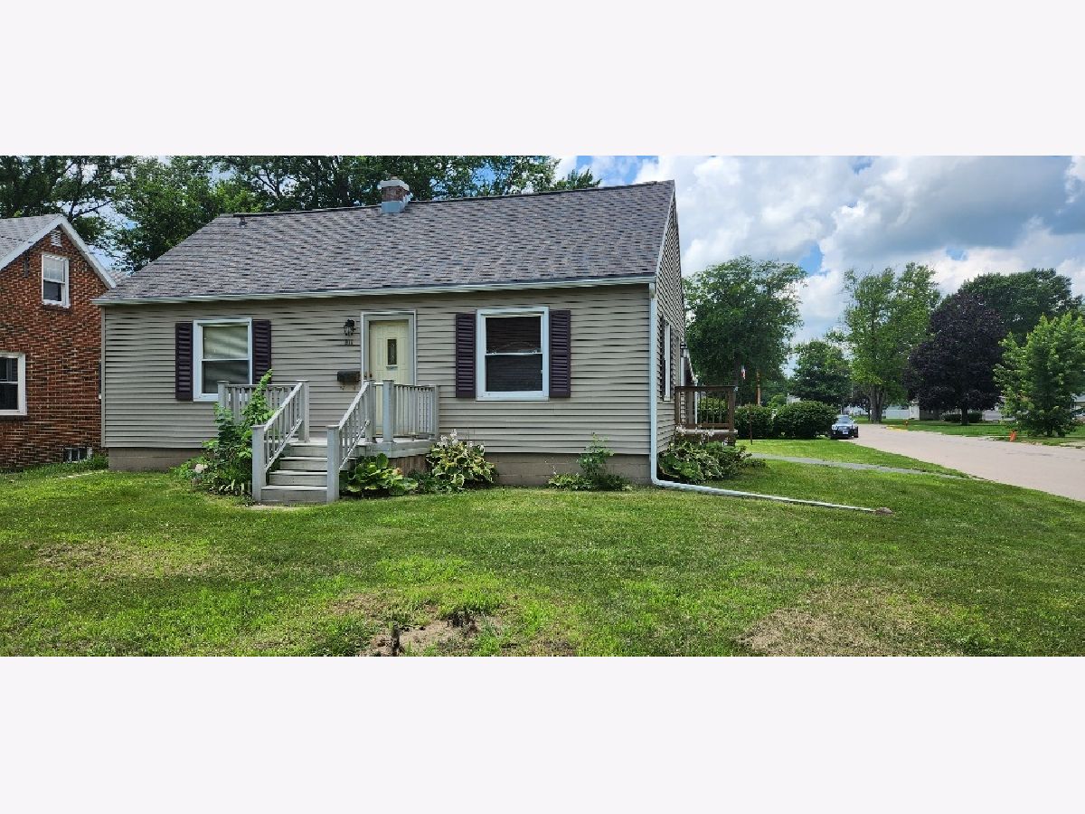  Sold Sterling Illinois, 911 Avenue G