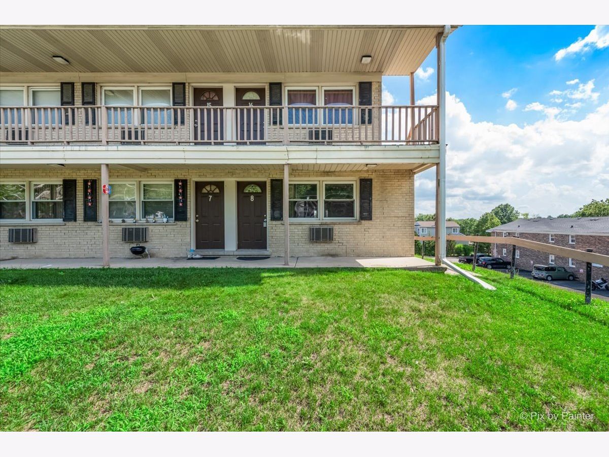  Rented Elgin Illinois, 821 Bode