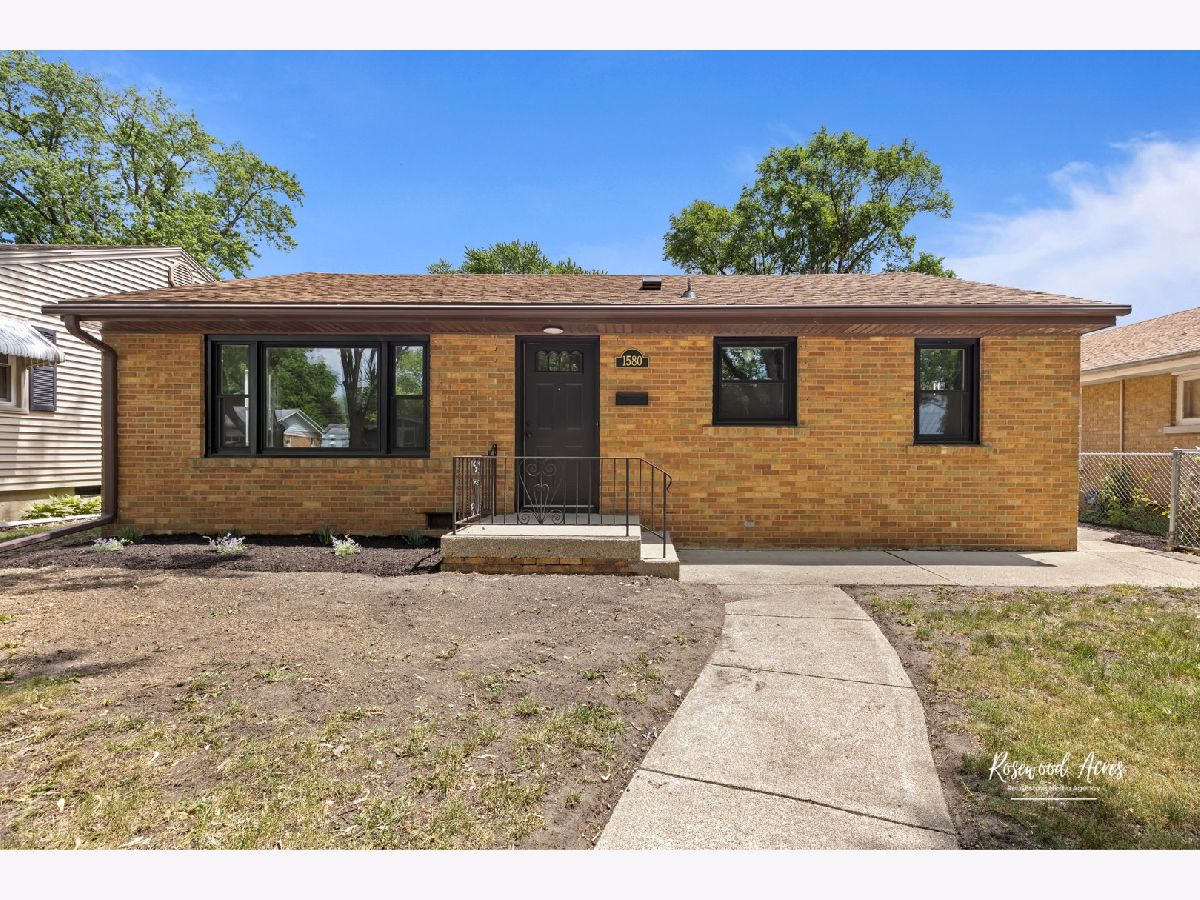  Rented Kankakee Illinois, 1580 5th