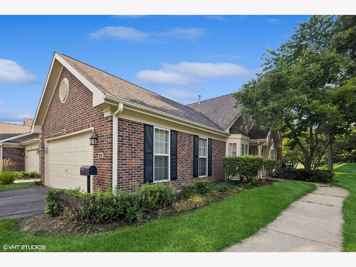  Sold Elk Grove Village Illinois, 639 Clover Hill
