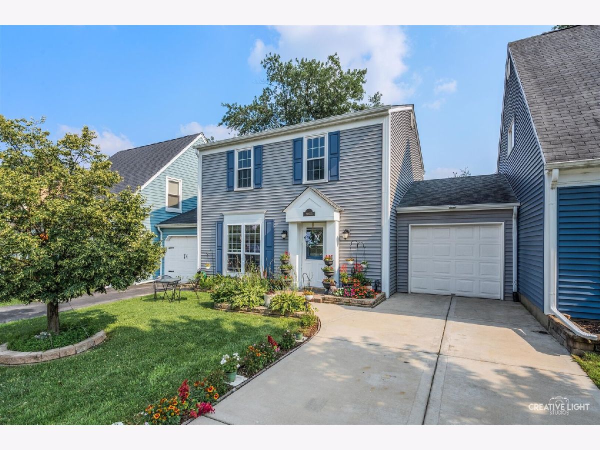Townhomes Sold Edgebrook Warrenville Illinois, 29W413 Greenbriar