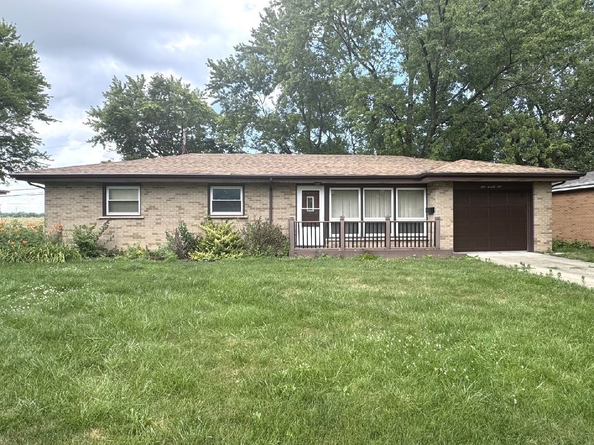 Homes Sold Evergreen Acres Bradley Illinois, 191 Pfitzer