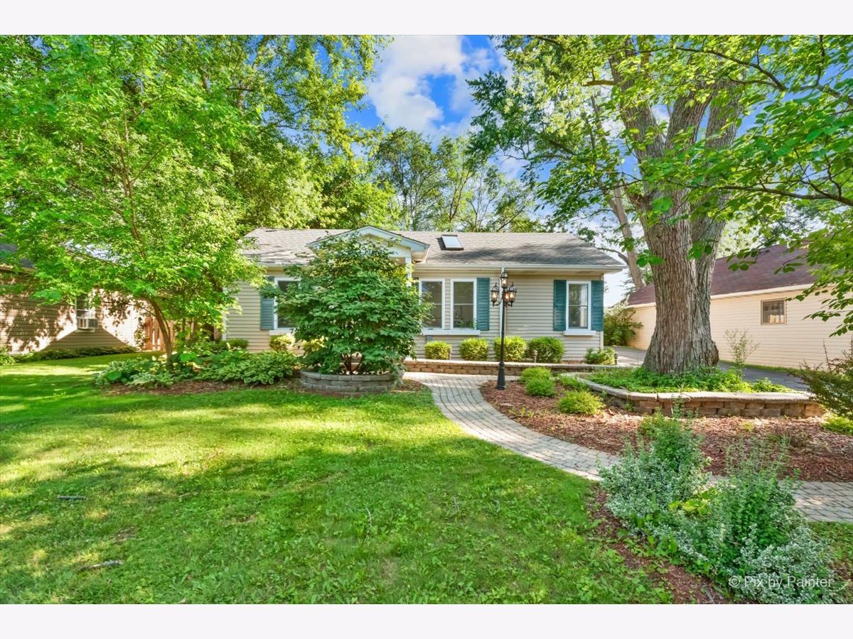  Sold Lake In The Hills Illinois, 116 Deer Path