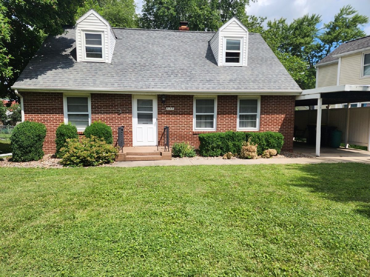  Sold Normal Illinois, 502 Manchester