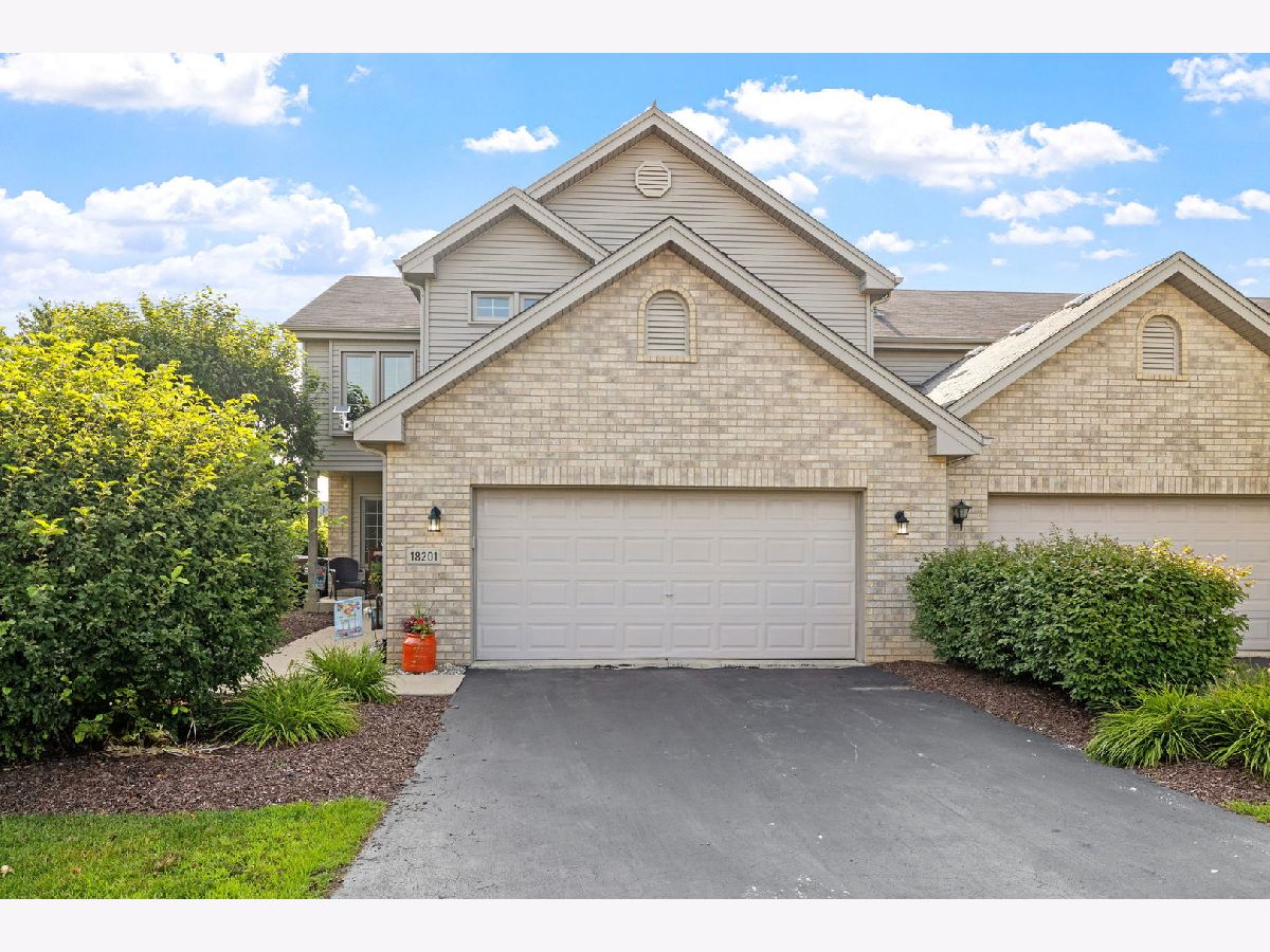  Sold Tinley Park Illinois, 18201 Newcastle