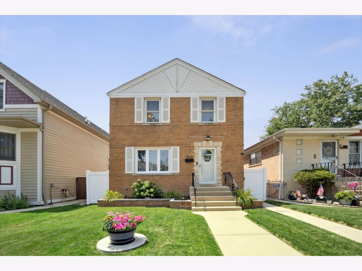 Sold Chicago Illinois, 3826 Page