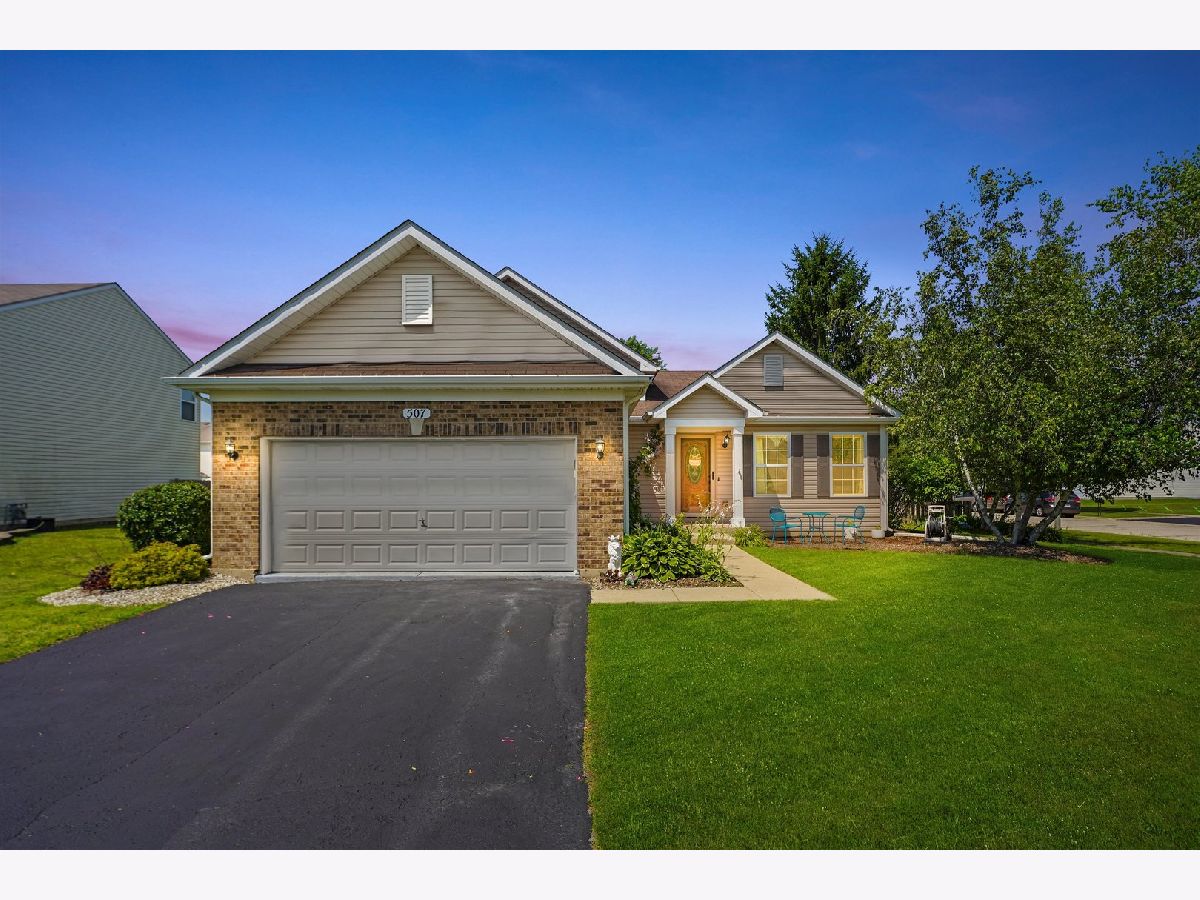  For Sale Harvard Illinois, 507 Driftwood Lane