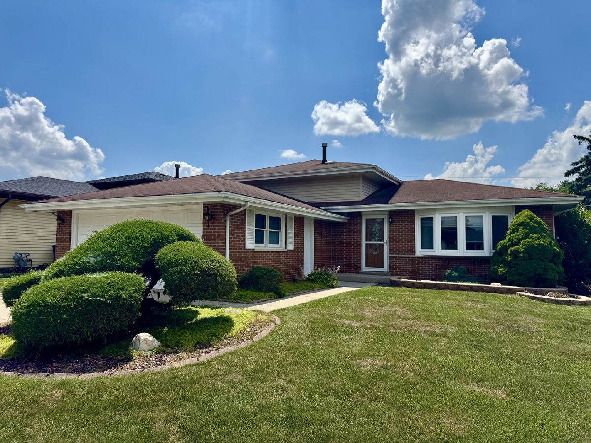  Sold Orland Hills Illinois, 16830 93rd