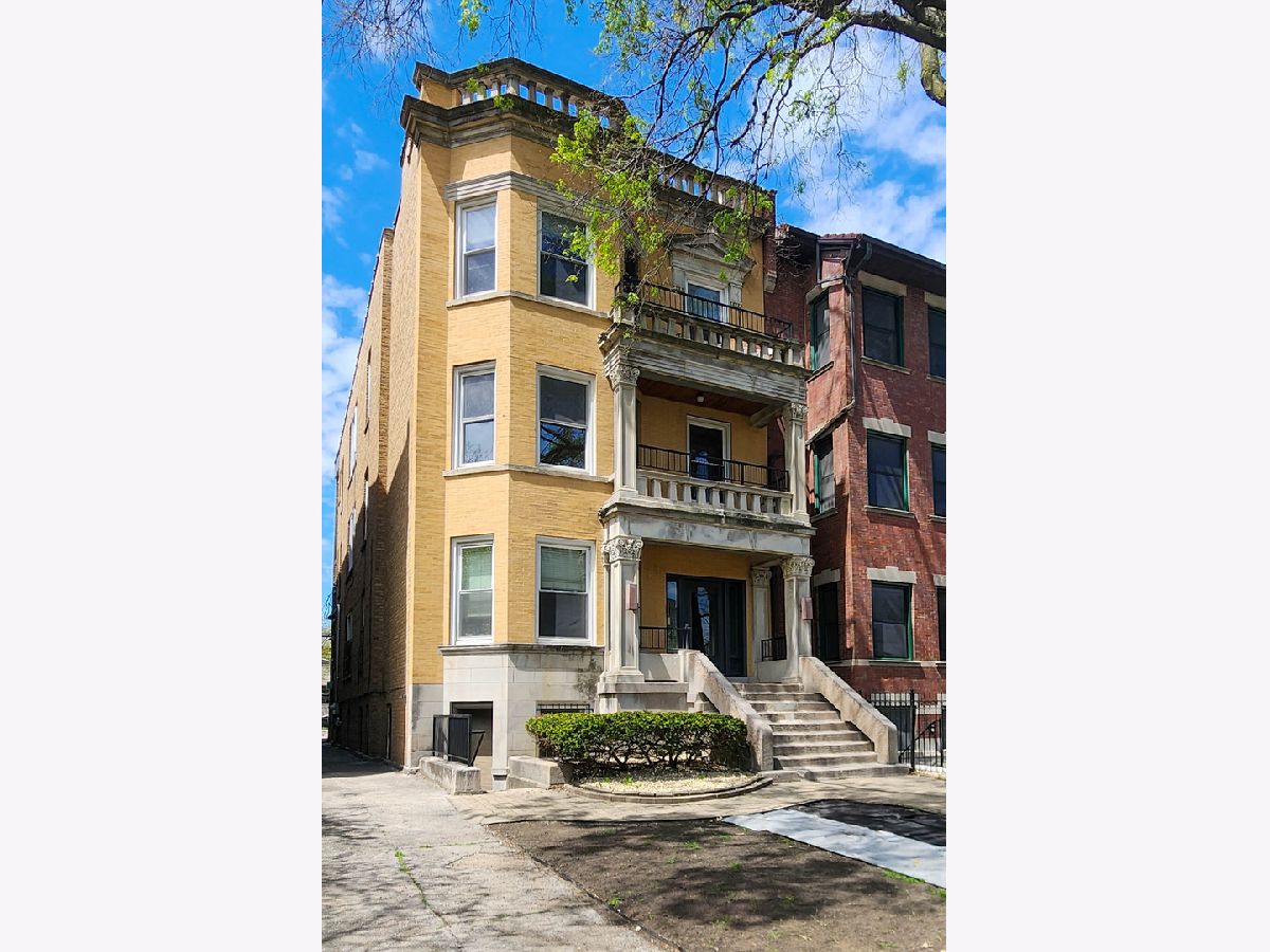  Rented Chicago Illinois, 4330 Sheridan