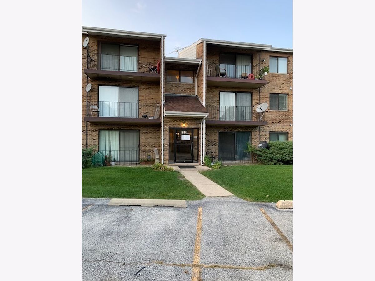  Rented Orland Park Illinois, 7315 Tiffany