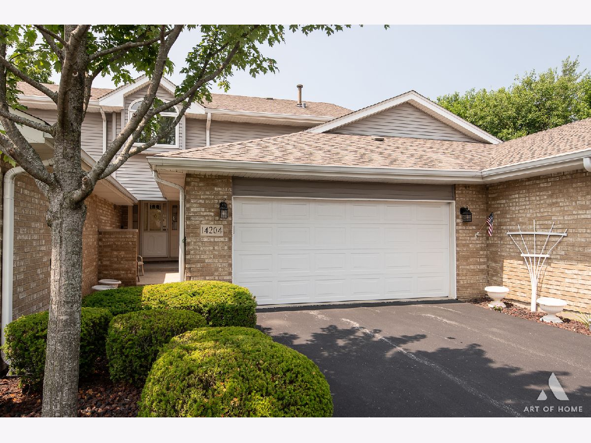 Townhomes Sold Brighton Court Orland Park Illinois, 14204 Brighton
