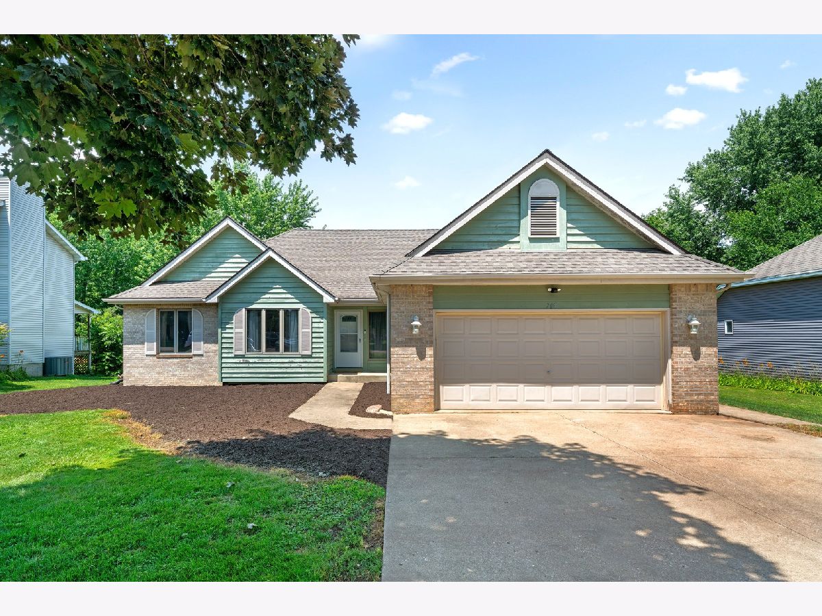  Sold Lake Holiday Illinois, 768 Cynthia