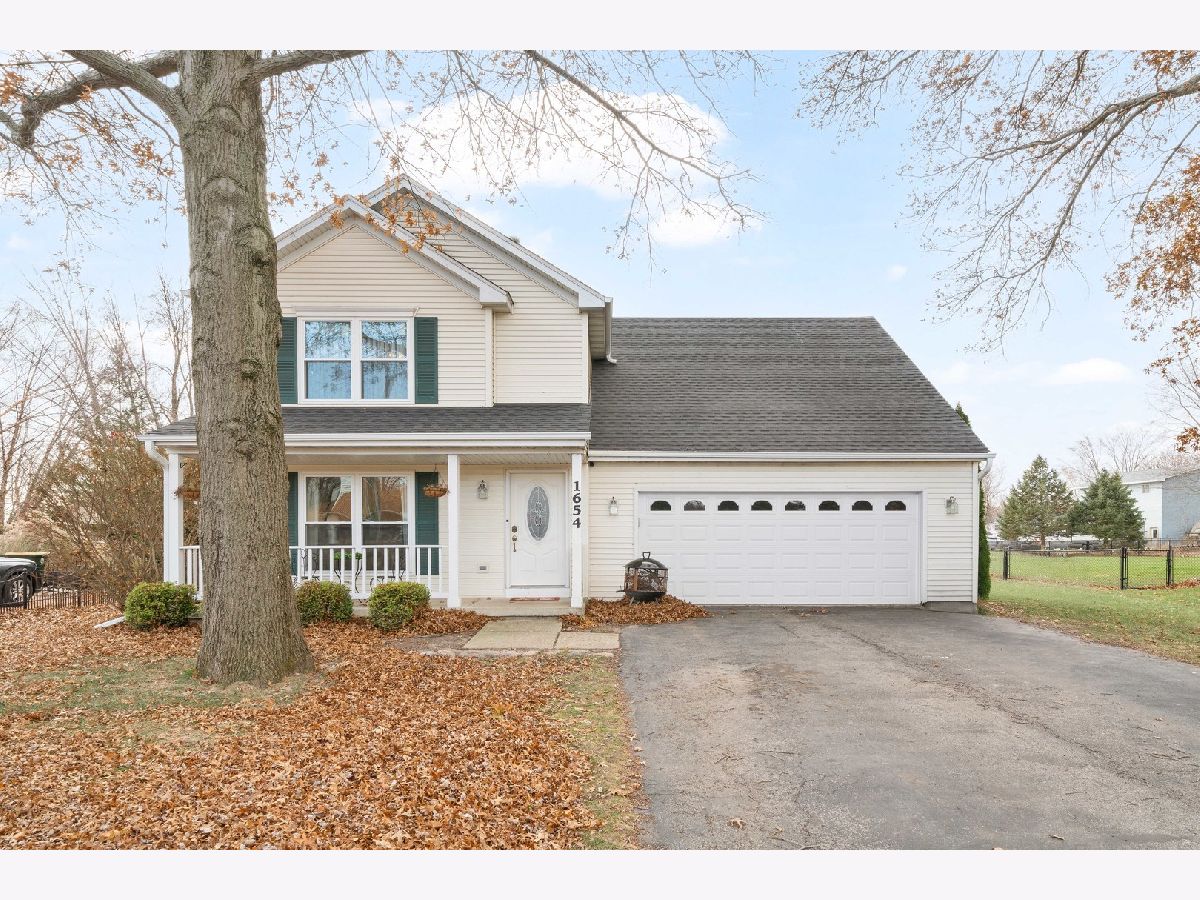  Sold Lake Holiday Illinois, 1654 Hilda