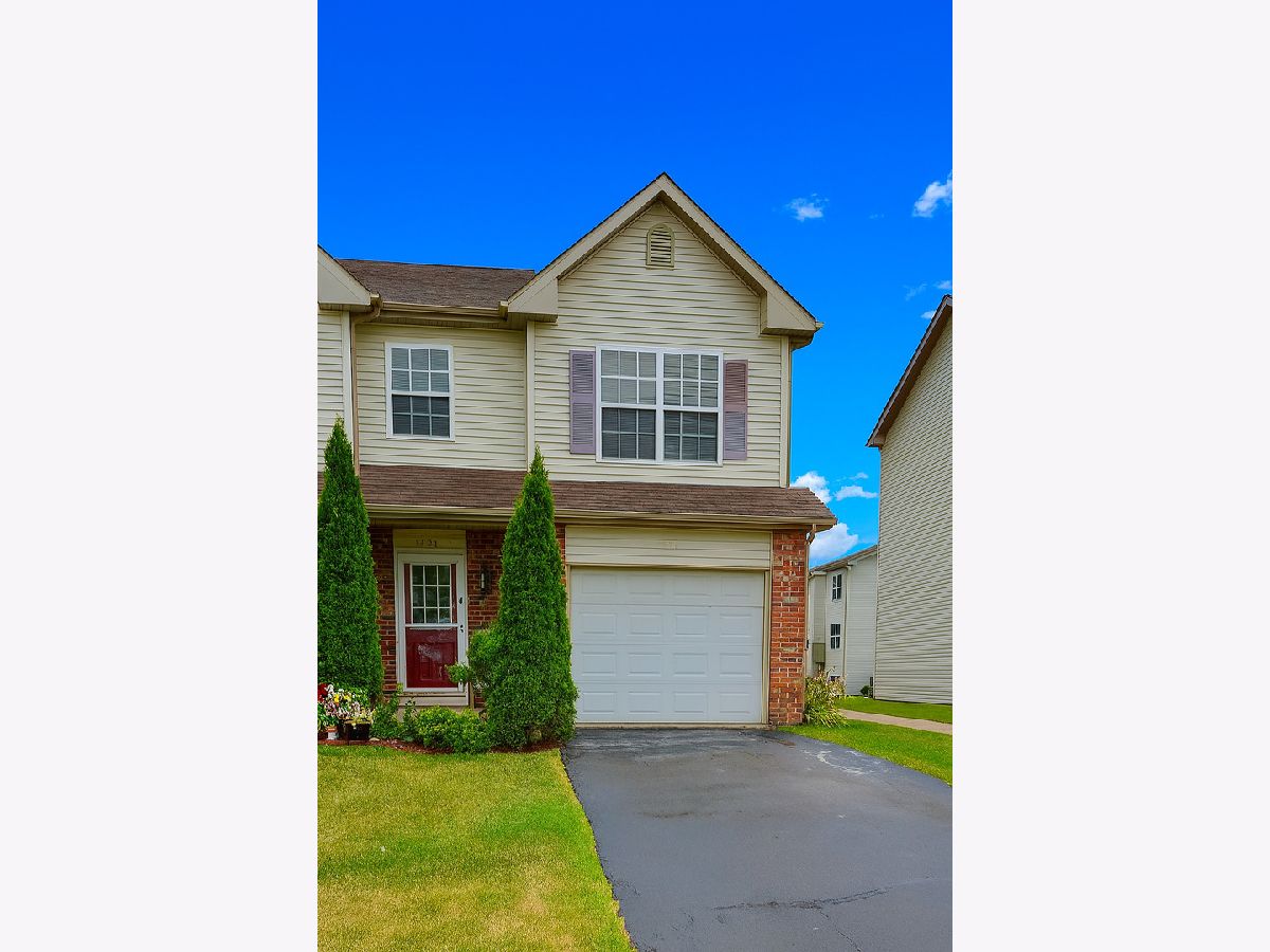  Sold Belvidere Illinois, 611 Southtowne