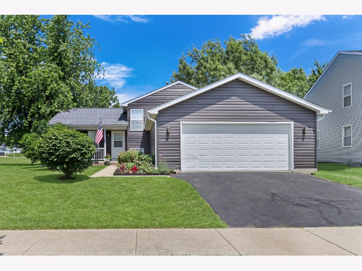  Sold Zion Illinois, 1111 Pheasant Run
