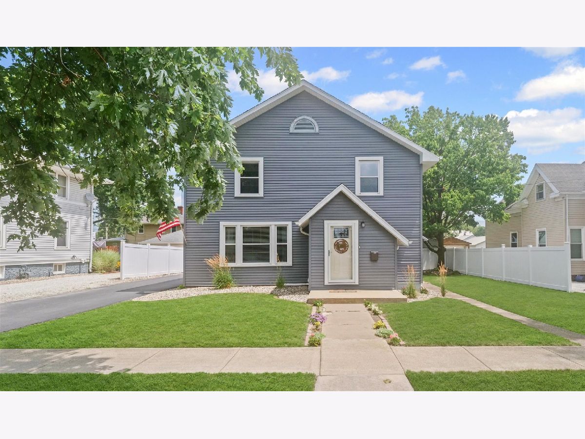  For Sale Gibson City Illinois, 414 Church Street