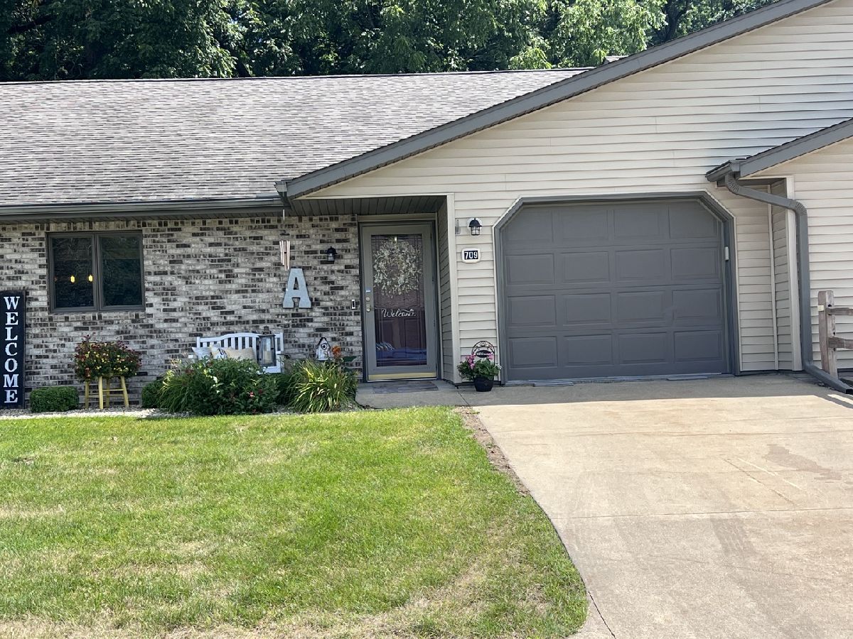  Sold Morrison Illinois, 709 Milnes