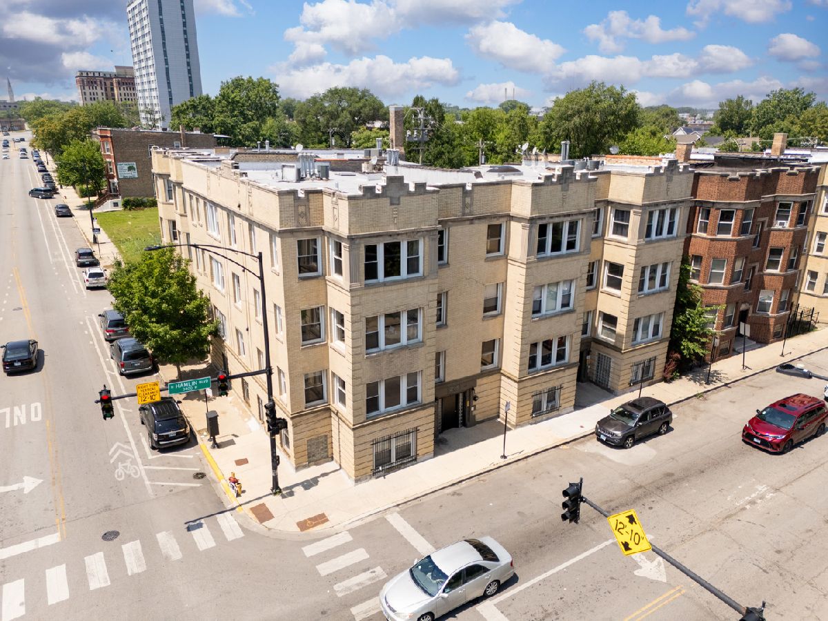  Rented Chicago Illinois, 102 Hamlin