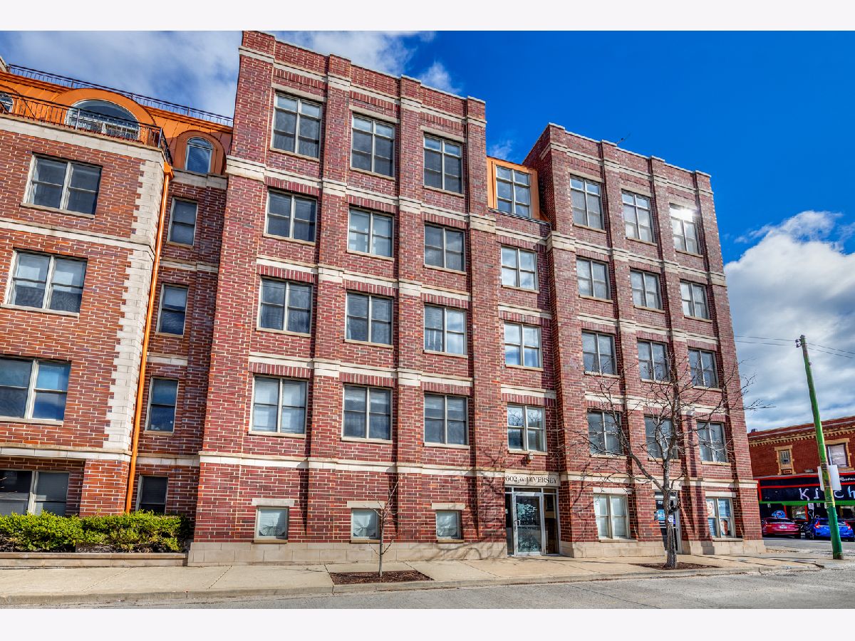  Sold Chicago Illinois, 2602 Diversey