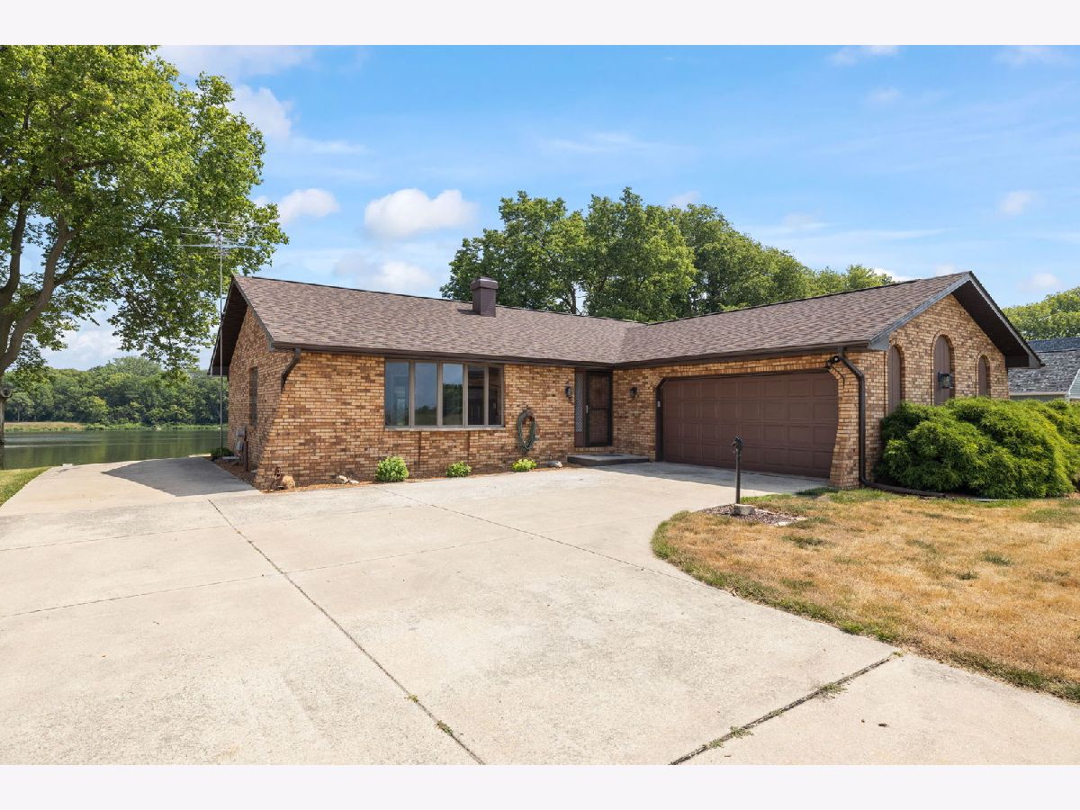  Rented Wilmington Illinois, 24730 Cottage