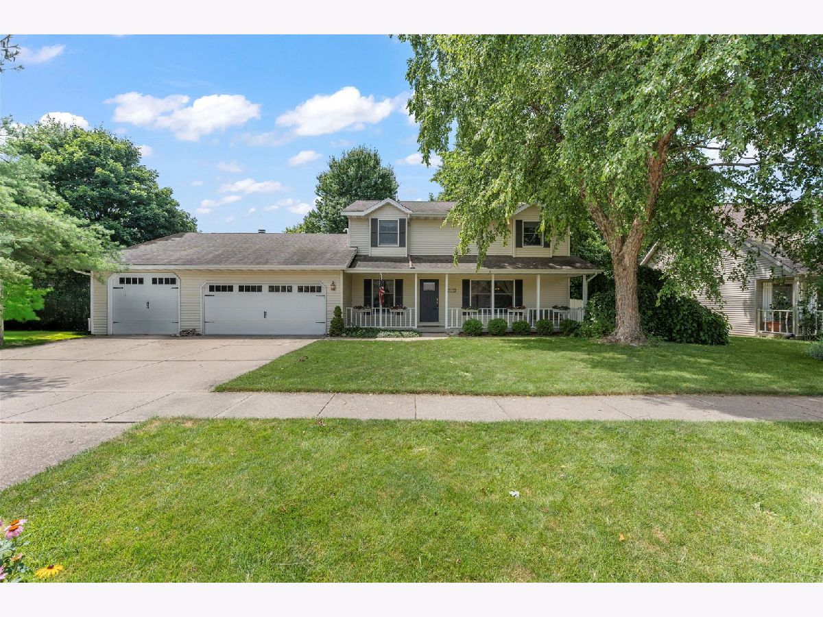 Homes For Sale North Ridge Mahomet Illinois, 507 Northridge Drive